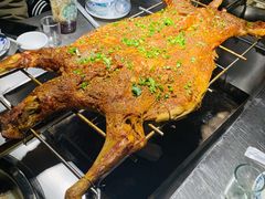 -冰冰龙虾·江湖菜·花园江景餐厅