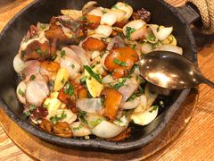 铁盘香煎黑牛肝菌-云海肴·汽锅鸡·云南菜(广安门天虹店)