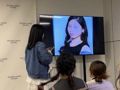 -金夫人化妆摄影职业培训学校