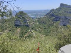 -抱犊寨风景区