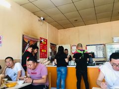 -洪峰浩老北京烧饼夹肉(角门路店)