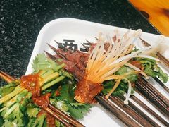 -两三事小郡肝串串香火锅(桂庙店)