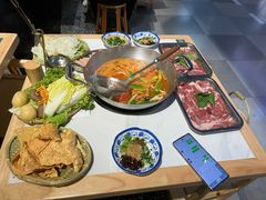 -王奋斗贵州酸汤牛肉火锅