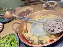 -洱火云南酸菜牛肉火锅(石景山当代商城店)