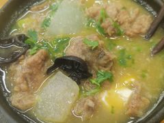 -白卫东白记砂锅(管城街店)