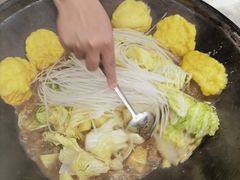 -粘豆包柴火铁锅炖