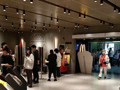 -麦当劳(中山公园龙之梦店)