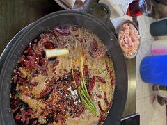 -黄潇洒老火锅(九眼桥宏济巷店)