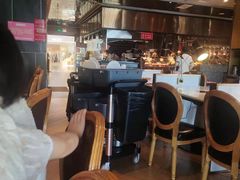 -吉布鲁牛排海鲜自助(假日国际店)