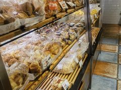 -苹果花园(龙漕路店)