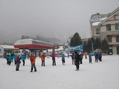 -亚布力新体委滑雪场