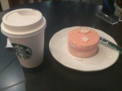 -星巴克(上海虹桥新天地二店)