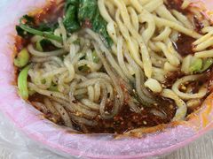 -老邮差酸辣粉麻辣烫(步行街店)