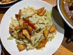 牛心莲炒馕-俭寨大盘鸡·缸子肉·小公鸡·新疆菜(云通店)