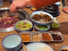 -明洞阿姨·韩式酱蟹烤肉·创意料理(三元桥店)