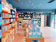 -钟书阁(珍园店)