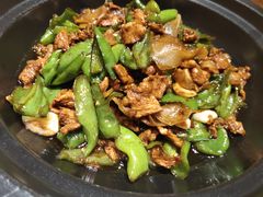 辣椒炒肉-爷爷的土钵菜(街道口店)