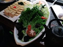 -老牌坊云南鱼豆花火锅(哈西万达店)