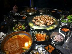烤五花-釜山火炉·海鲜烤肉(紫藤路店)