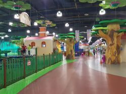 点击看大图 -维佳童话镇演出现场(徐东店)
