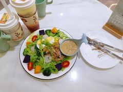 -丽莎沙拉轻食餐厅(国贸店)
