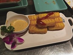 -依呀呀ktv烧烤小串(中山西路店)