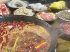 -黄潇洒老火锅(九眼桥宏济巷店)