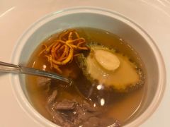 -龙虾酒吧扒房(宁波香格里拉店)
