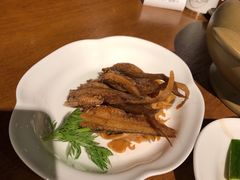 香酥烤子鱼-上海小南国(正大店)