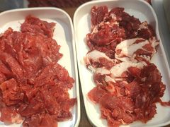 -天成·潮州牛肉脆肉鱼生蚝自助火锅