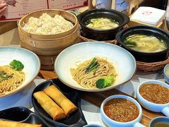 -馋三尺蟹粉小笼(人民广场店)