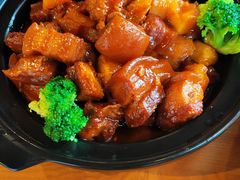 红烧肉-隔壁老王·家常云南菜(花巷店)