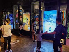 -珠海横琴国家地理探险家中心(创新方)