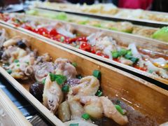 -胡须哥网红竹筒菜