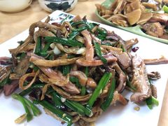 -乡府肉丁水饺(环山路店)