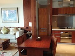 -三亚湾海居铂尔曼度假酒店