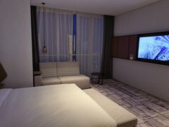 -大连星海皇冠假日酒店