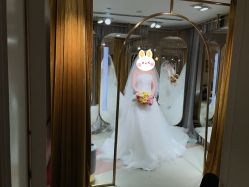 -LA GRACE高端婚纱礼服定制馆