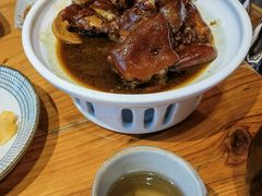 -野山舂·贵州现舂酸汤火锅(鸿通城店)