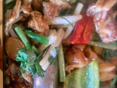 -八府香鸭·啫啫煲(华山路店)