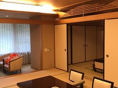 -月光园游月山庄