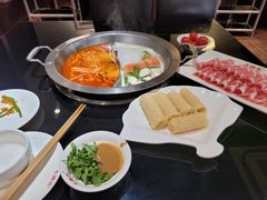 -吴记老锅底麻辣火锅(福州路店)