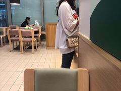 -德克士(虹桥火车站店)