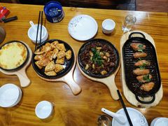 -老东镇啤酒屋海鲜加工·蒸汽海鲜·海鲜烧烤(台东店)