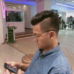 -BULB STUDIO 巴柏明星发型工作室