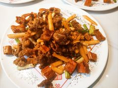 -乔家小院•非遗驴肉•本地小海鲜(滨河路店)