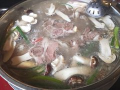 -老石黑山羊毛驴肉火锅(金凯广场店)