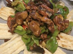-海派美食·家宴海鲜青岛菜·石锅鲽鱼头(东方城店)