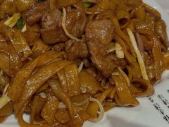 干炒牛河-稻香酒家·34年老字号·港式粤菜(汉街店)