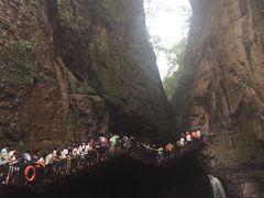 -龙潭大峡谷